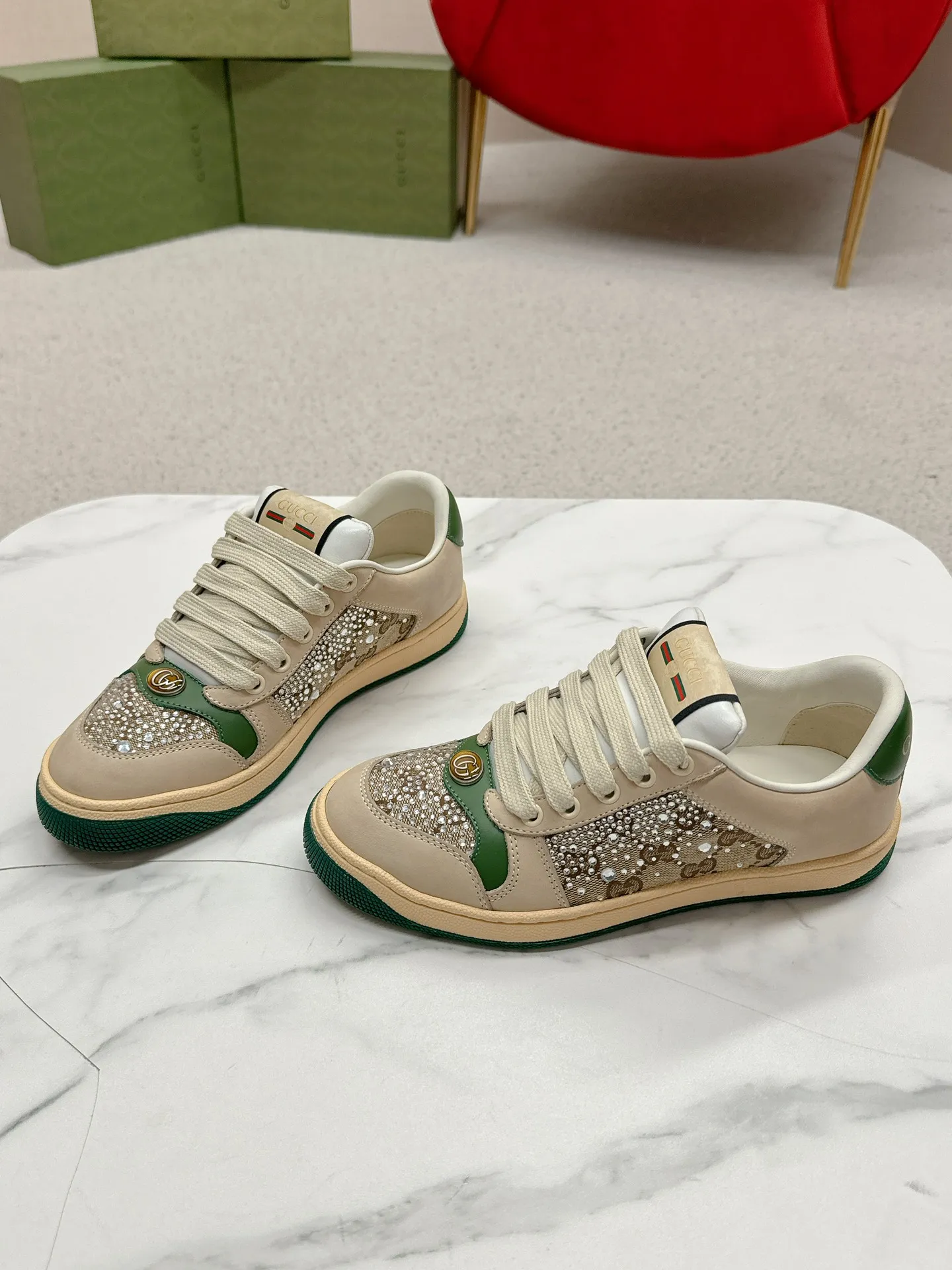 👟👟Ex-factory price 480👟👟 Women's Shoes Women's Clothes Gucci - Purchasing version GG series distressed dirty shoes - hot style coming! 9 times out of 10 sales, you will definitely get the money. Ready stock! Spot goods! Spot goods! New colors added - the ultimate version on the market! Purchase the original version and develop it... fabric, material, outsole, and details can be compared at will! Open-mold Swarovski one-to-one replica rhinestone chain...Metal cherry pendant...Metal double G crystal cylindrical mark...Gucci original customized narrow webbing...Super flash series - flash diamond chain. The cherry decoration is detachable and can be changed into two to match with each other to show your personality. Exclusive color-brushed cowhide fabric. Hand-made distressed is very textured and has a sense of luxury! The details of the workmanship can be seen in the drawings, and no line is missed. The original terry cloth is delicate, soft and more comfortable and breathable. The privately stamped two-color original TPU outsole (lower layer is wider, upper layer is narrower). Matching packaging⭐️ Size: Female 35-40 (Female 41)